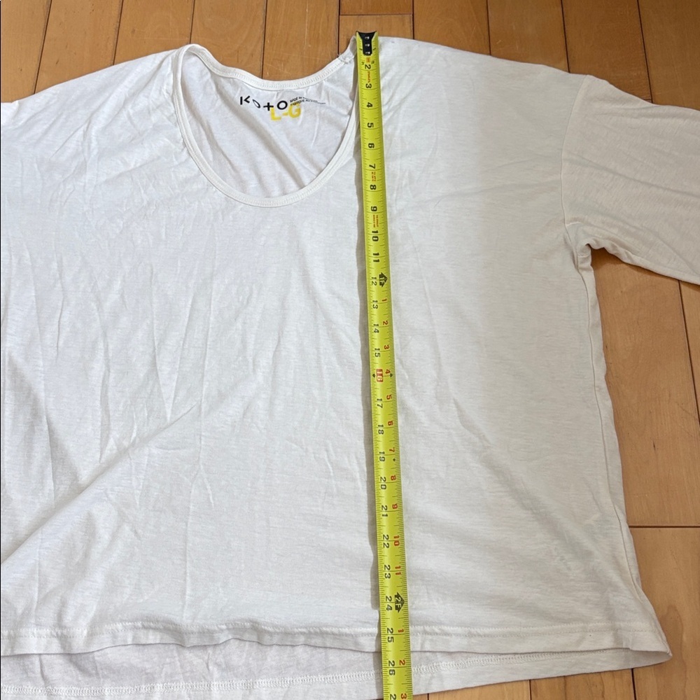 KOTO OVERSIZED V NECK TEE - Picture 5 of 8